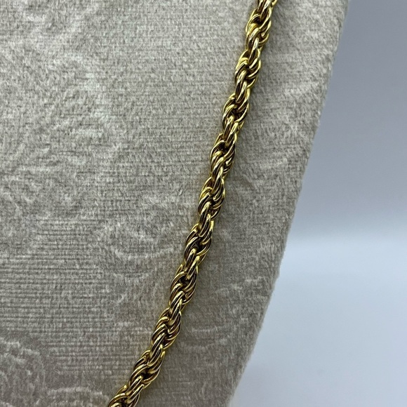 Gold Chain - Marked ’KOREA’ Gold Tone 24” Vintage Spring Ring closure - Picture 4 of 8